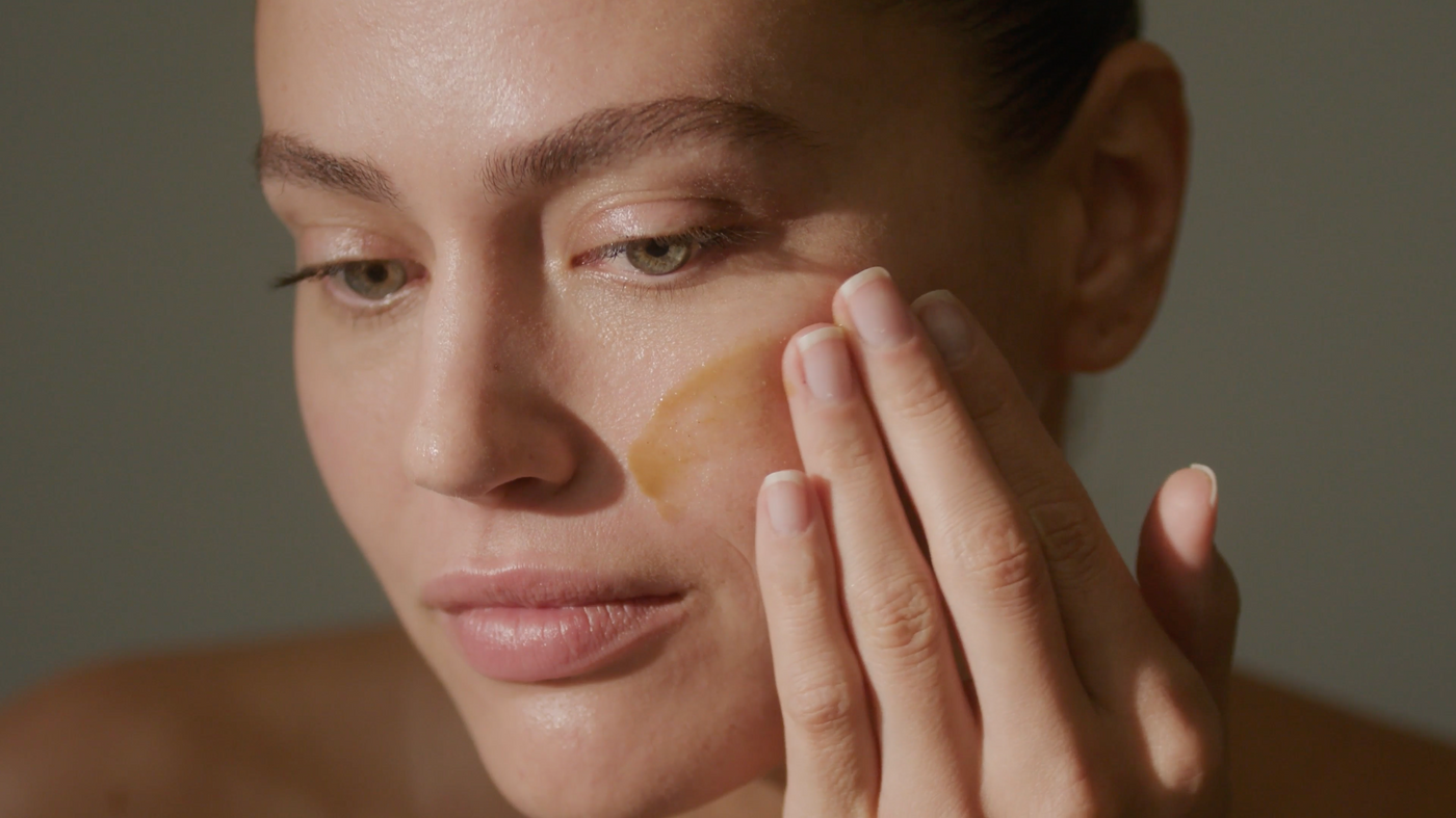 ESSENTIAL VITAMINS SERUM